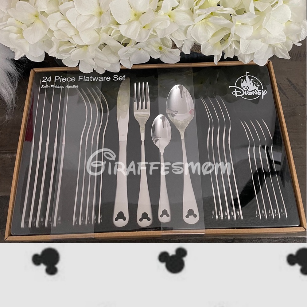 Disneyland 24 Pc Mickey Icon Flatware Set